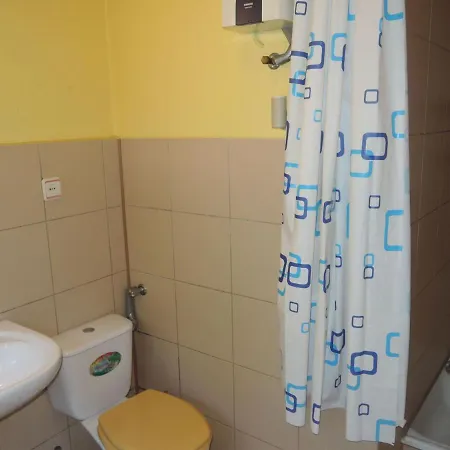 Appartement In With Private